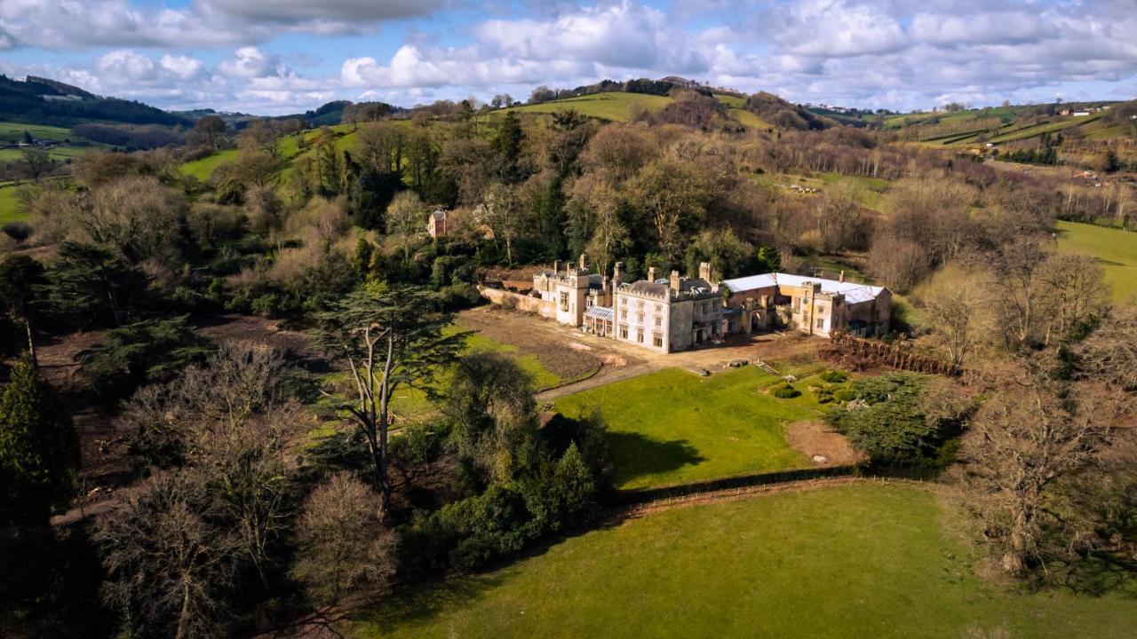 Llanerchydol Hall Suites Welshpool Exteriör bild