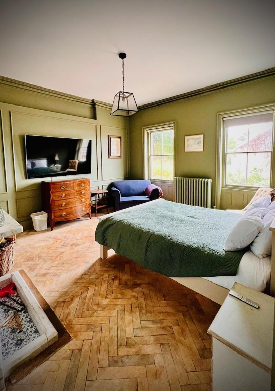 Llanerchydol Hall Suites Welshpool Exteriör bild