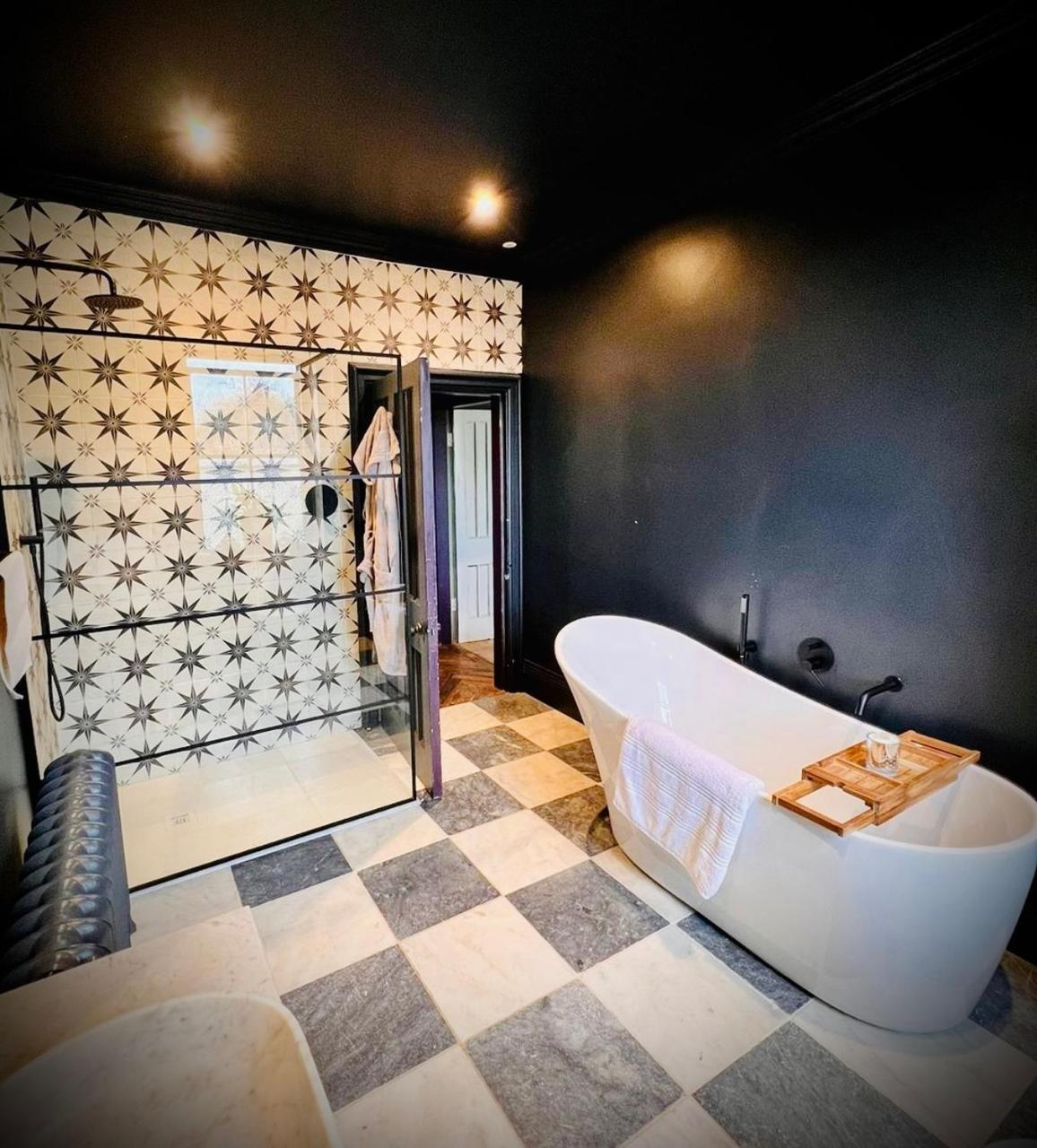 Llanerchydol Hall Suites Welshpool Exteriör bild
