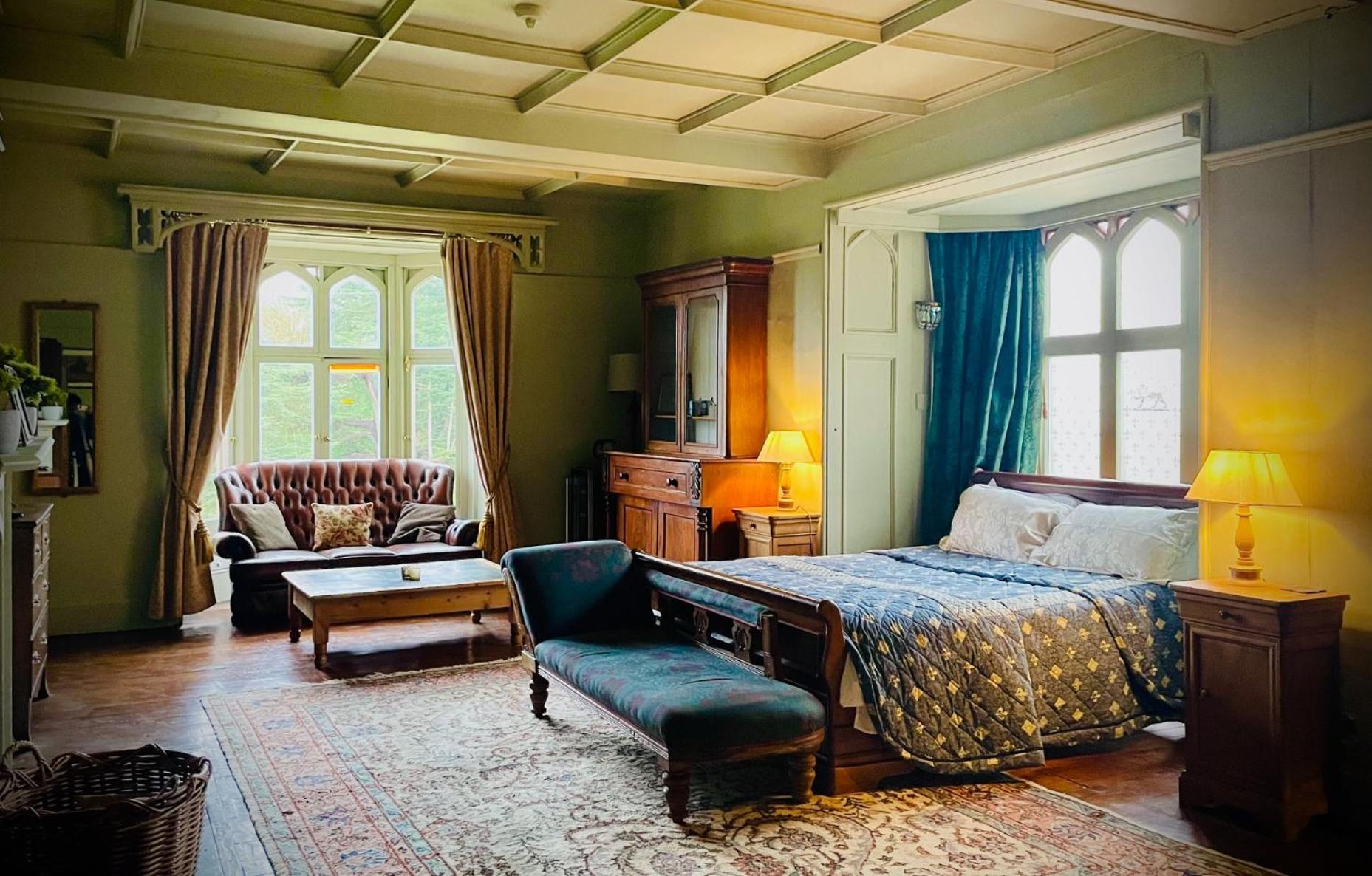 Llanerchydol Hall Suites Welshpool Exteriör bild