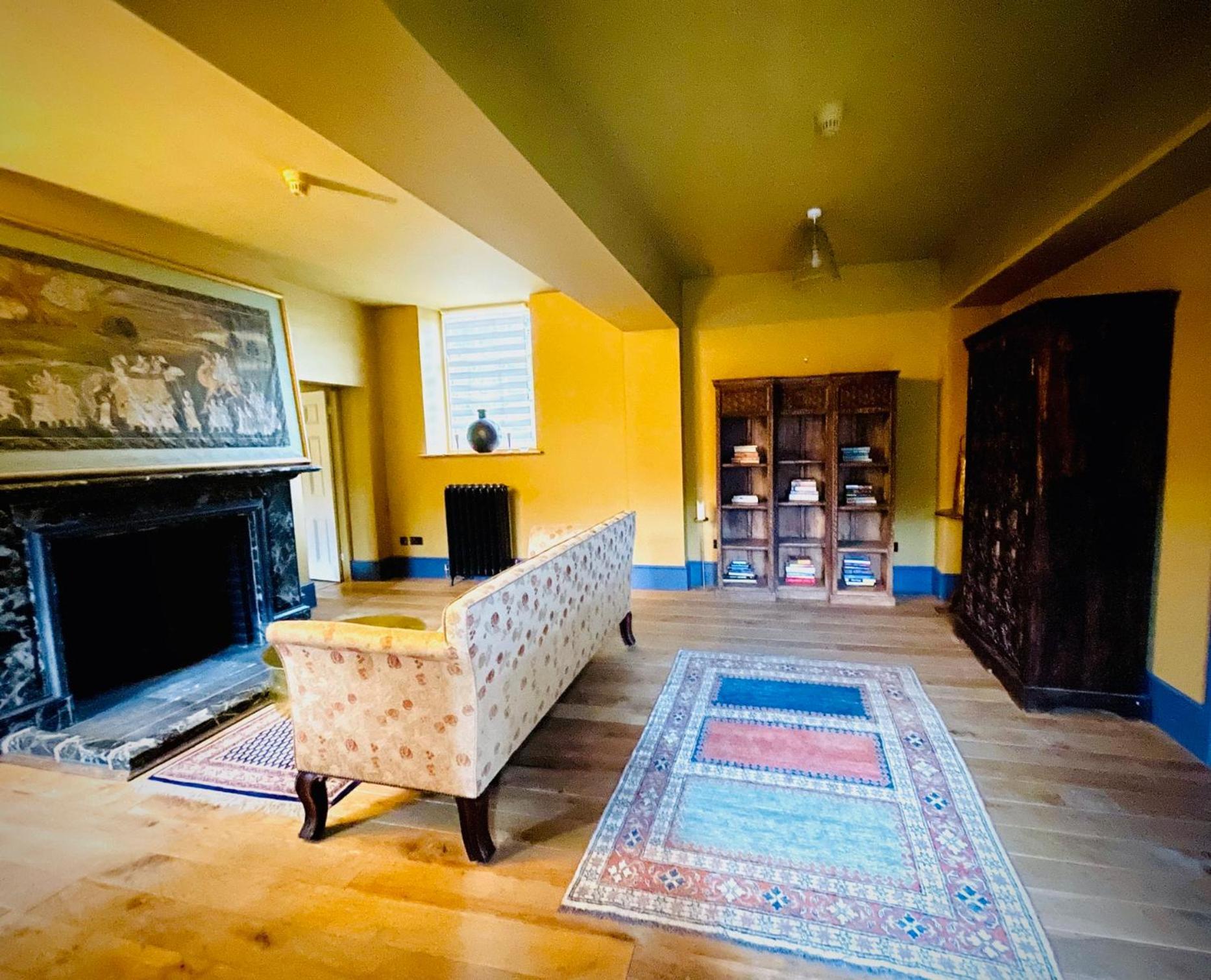 Llanerchydol Hall Suites Welshpool Exteriör bild